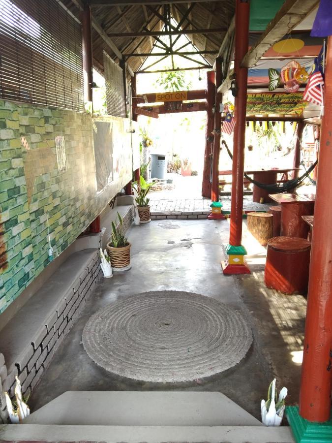 Отель Nazri Nipah Camp Pangkor Кампунг-Телук-Нипах Экстерьер фото