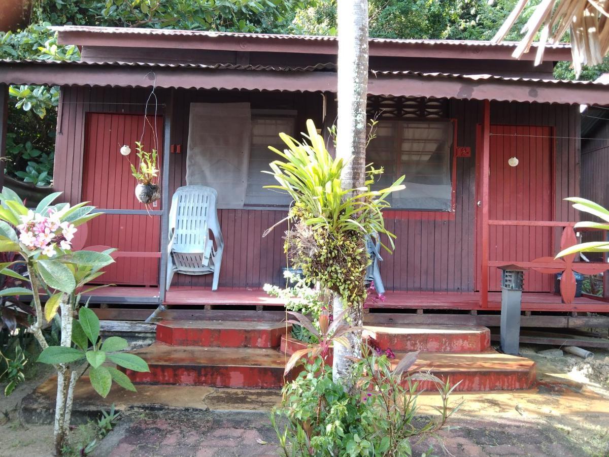 Отель Nazri Nipah Camp Pangkor Кампунг-Телук-Нипах Экстерьер фото