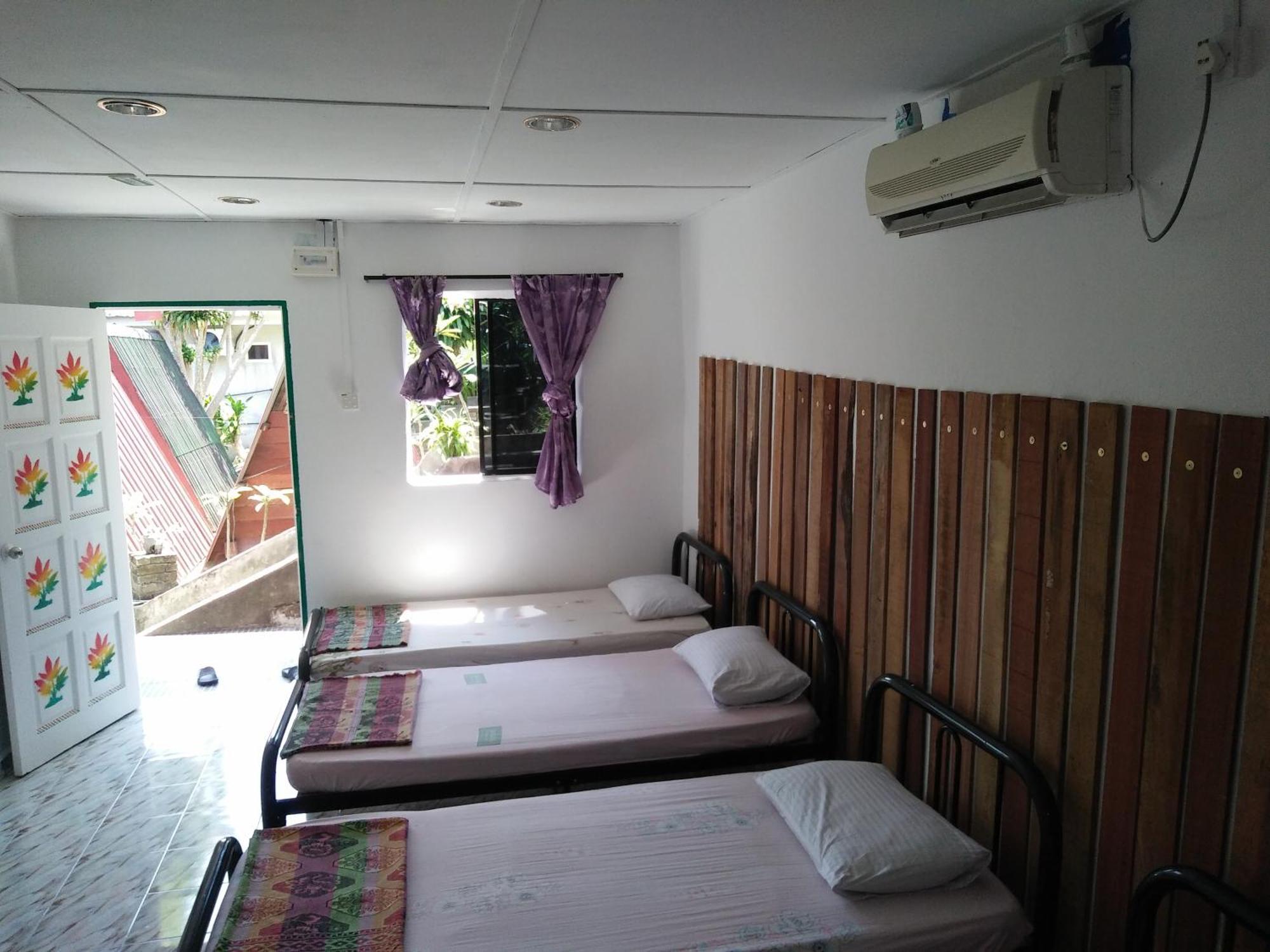 Отель Nazri Nipah Camp Pangkor Кампунг-Телук-Нипах Номер фото