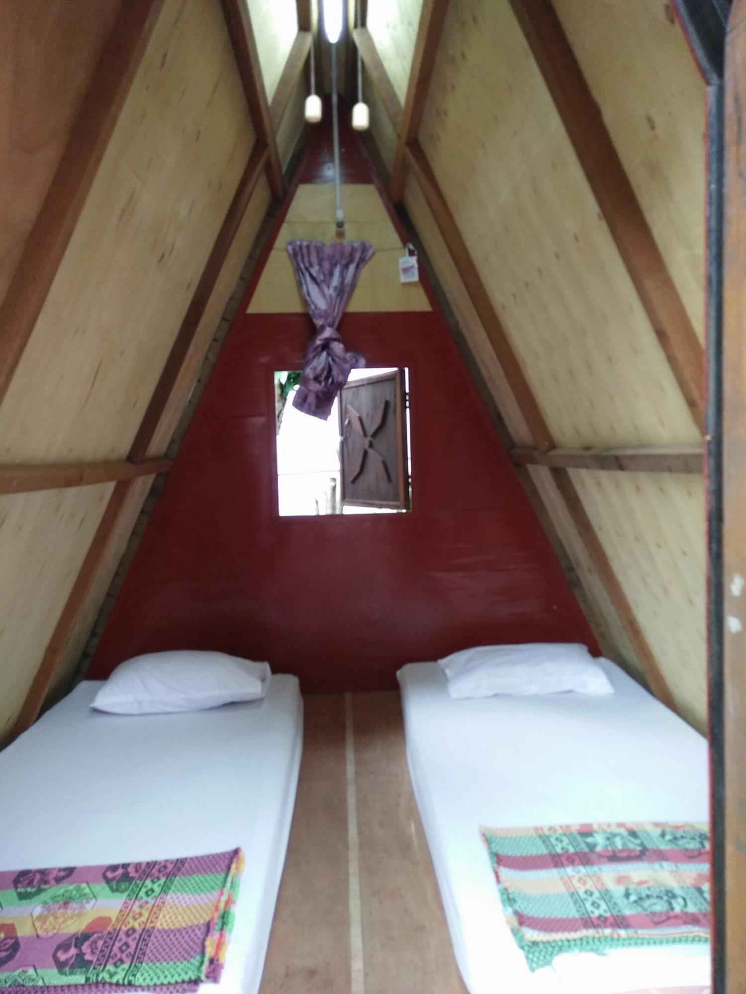 Отель Nazri Nipah Camp Pangkor Кампунг-Телук-Нипах Номер фото